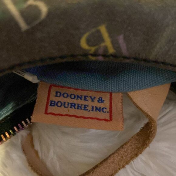 2 Pc VINTAGE DOONEY & BOURKE MONOGRAMMED SHOULDER BAG. Rainbow Zipper Coin Key - Picture 8 of 13
